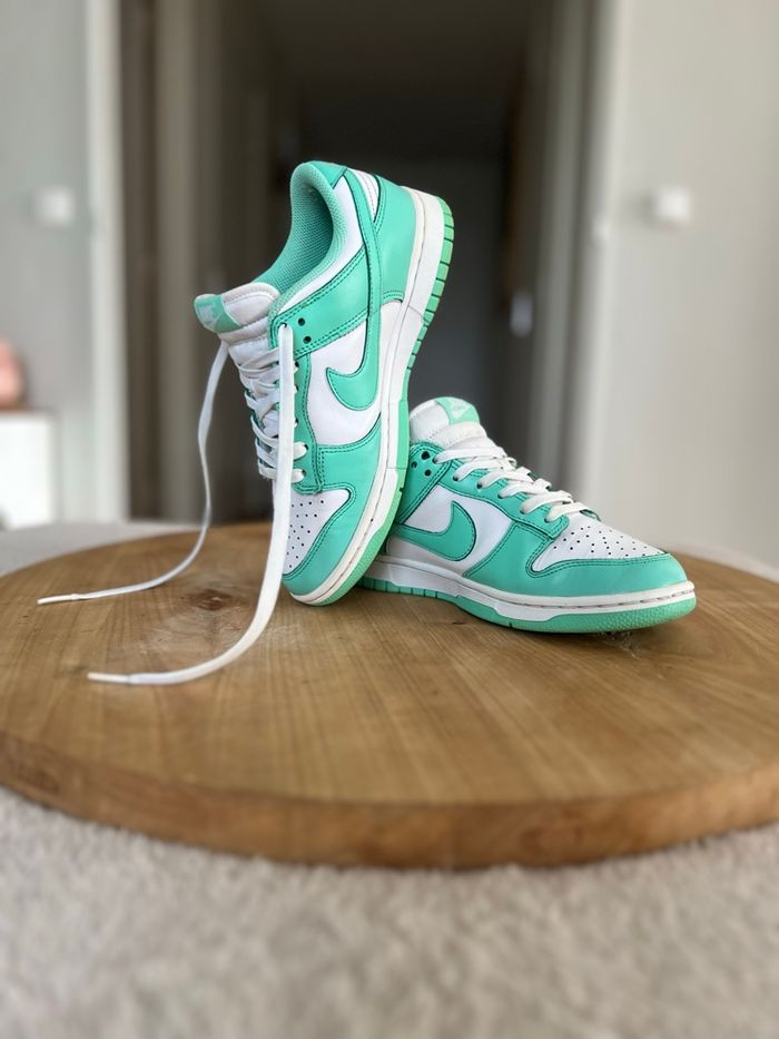 Nike Dunk Low Green Glow DD1503-105  - Taille 38,5 - photo numéro 4