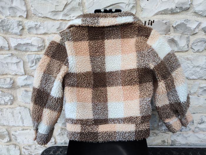 🌞Veste fille 4 ans parfait pour le printemps et l'hiver 🌞 JAMAIS SERVI 🌞 envoie aujourd'hui ou demain - photo numéro 2