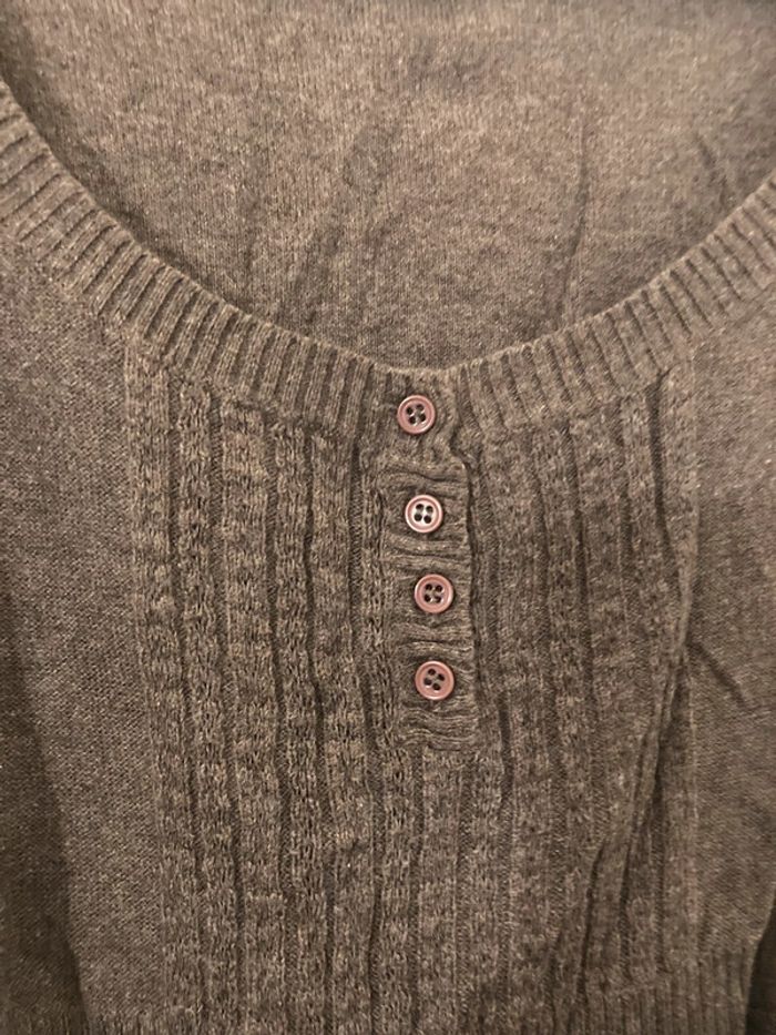 Pull manches courtes Avant Première - taille 2 - photo numéro 2