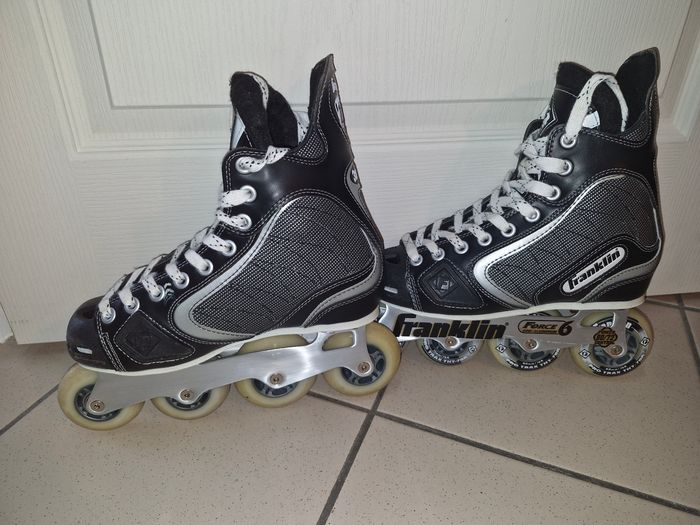 Rollerblade hockey
