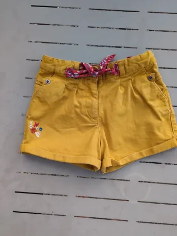Très beau short