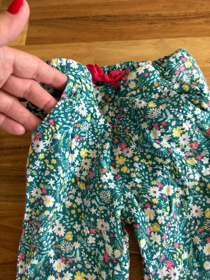 Pantalon vert fleurs - photo numéro 4