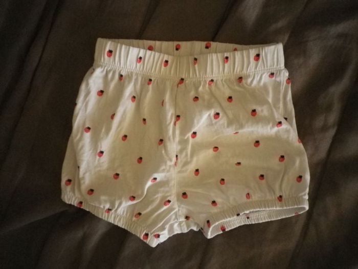 SHORT MOTIF FRAISE