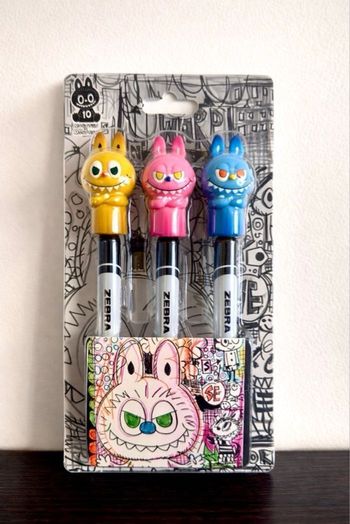 Cowawa Head Markers : L'exposition Monsters by Monsters à Paris 