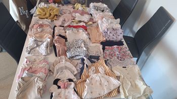 Lot de vêtements bébé fille