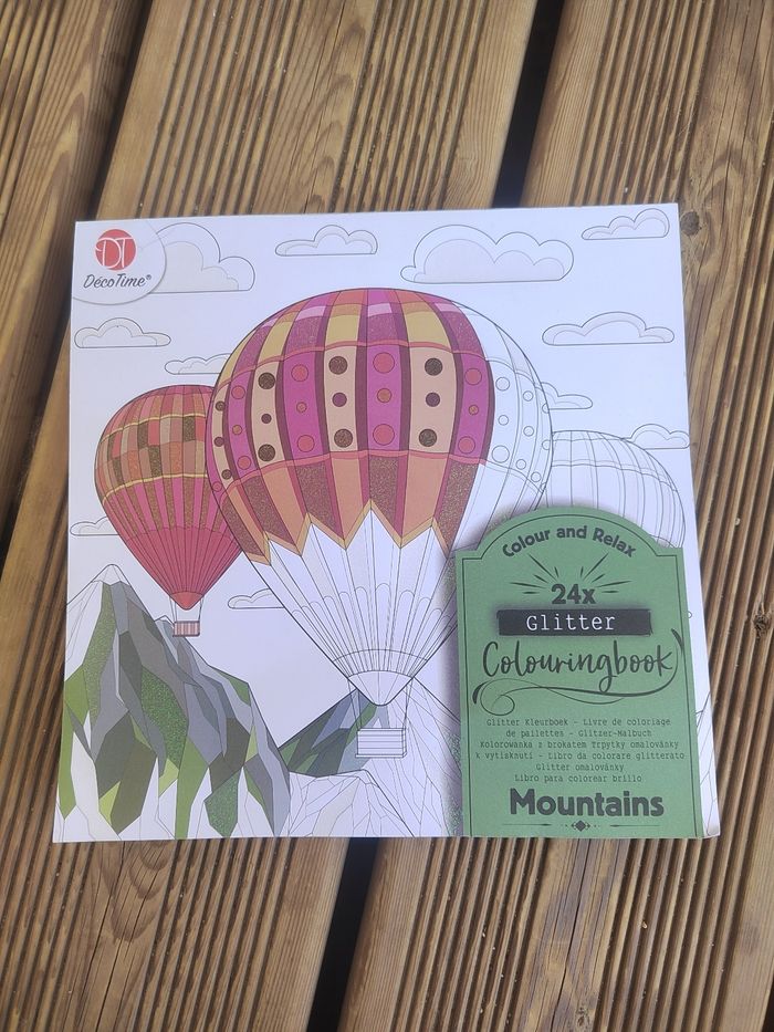 Livre de Coloriage Glitter - Montagnes – Neuf - photo numéro 2