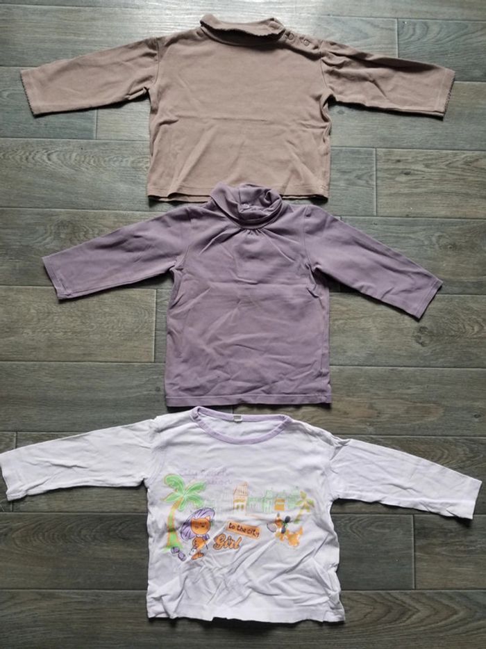 Lot de 3 hauts taille 2 ans état satisfaisant