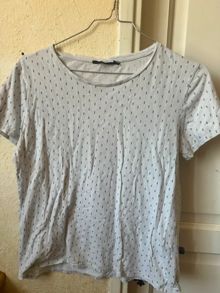 T shirt blanc à motif
