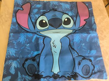 Une taie d'oreiller stitch 