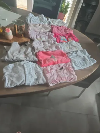 Lot de 13 pyjamas