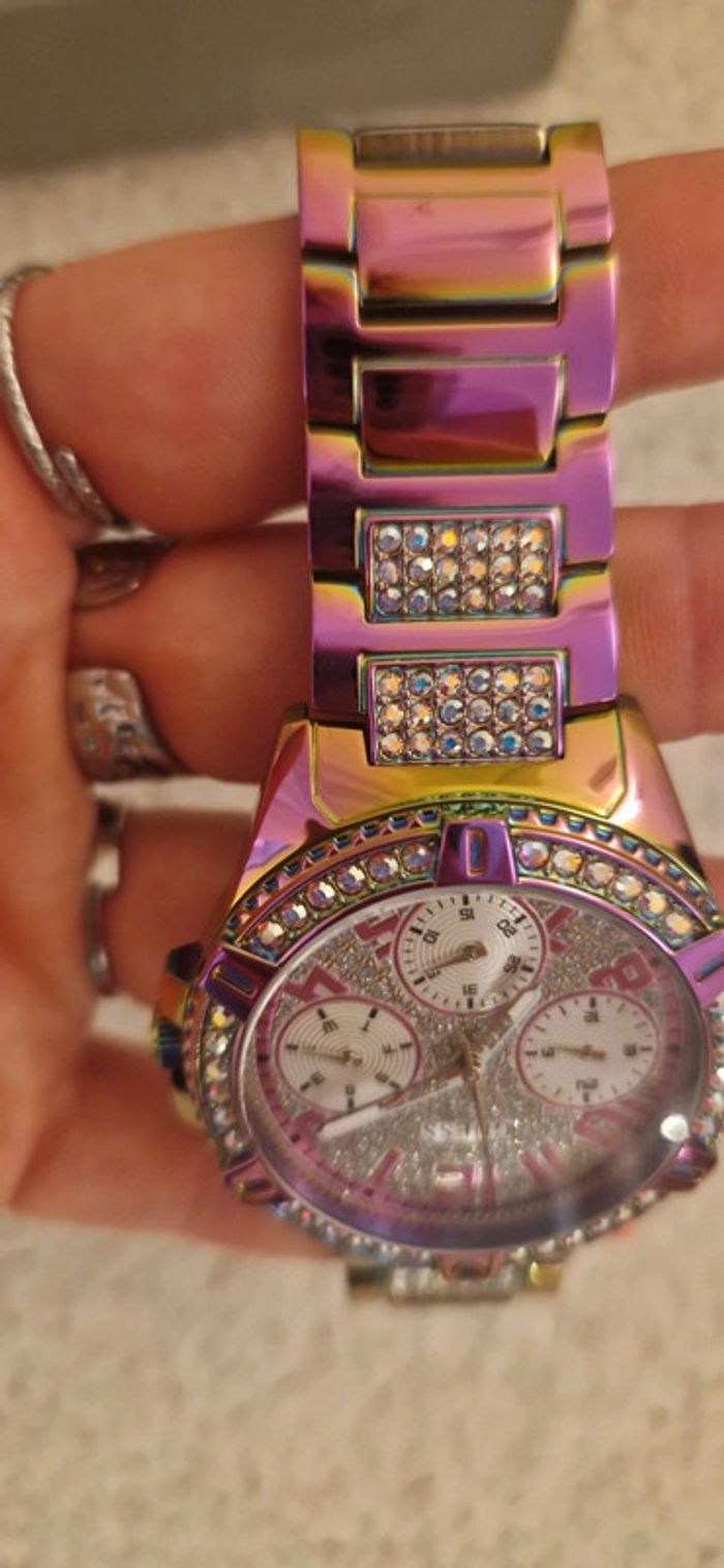 Montre Guess GS Lady Frontier neuve dans sa boîte - photo numéro 19