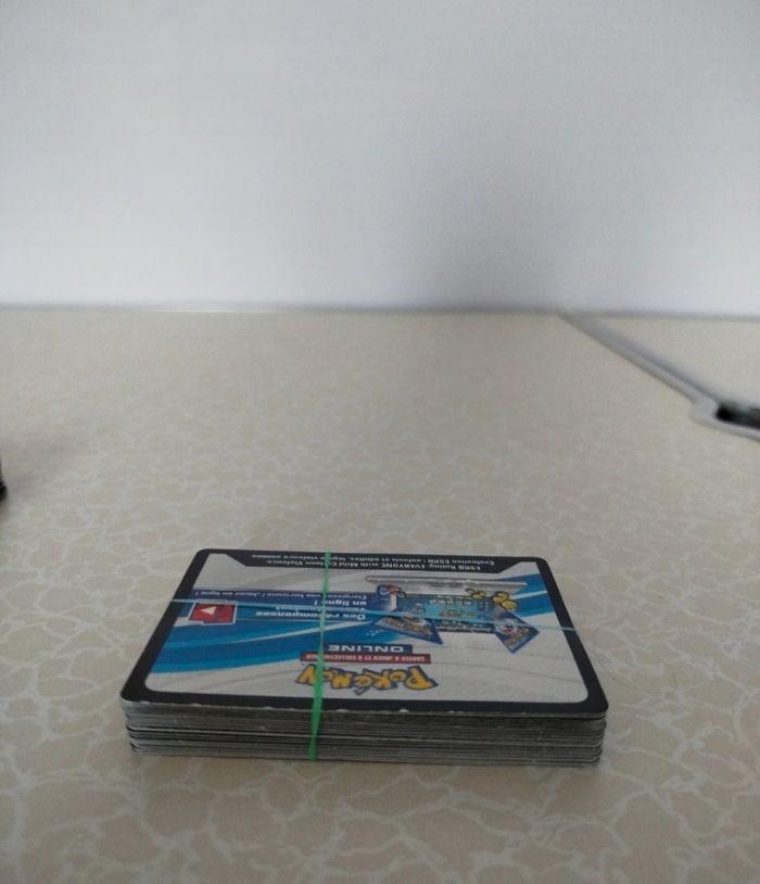 Lot de codes jcc pokémon live