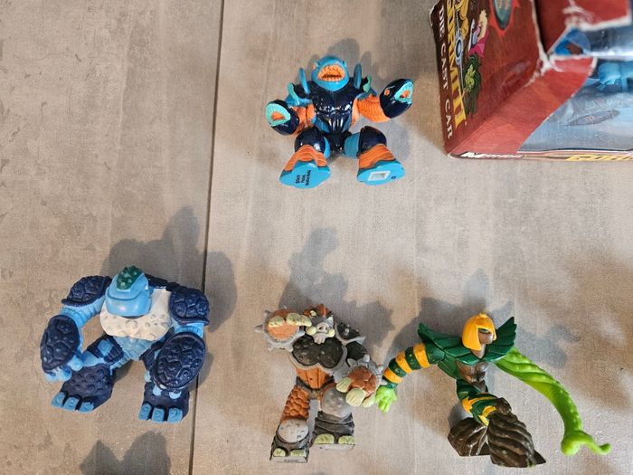 Lot de 20 figurines gormiti - photo numéro 7