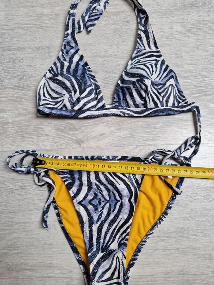 Maillot de bain bikini 2 pièces zébré bleu Morgan neuf indiqué taille 36 mais convient à un 34 - photo numéro 4