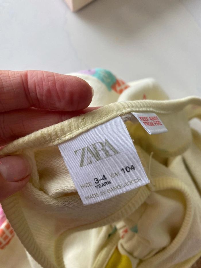 Superbe Combishort Zara taille 3-4ans - photo numéro 3