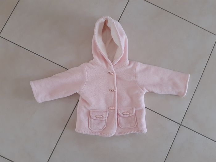 Manteau rose taille 6 mois