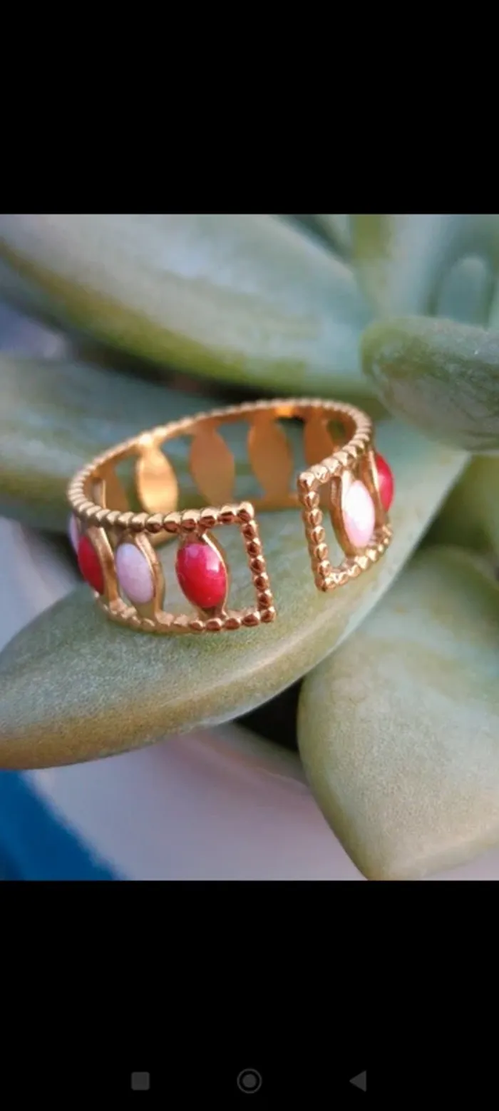 Bague dorée et rouge acier inoxydable - photo numéro 3