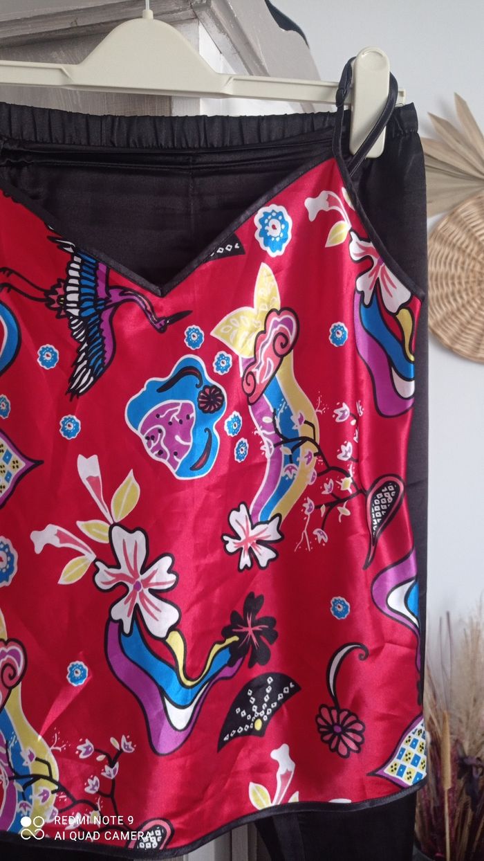 Pyjama satiné Tex noiret rouge imprimé taille 38 tbe - photo numéro 2