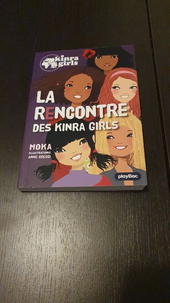 La rencontre des Kinra Girls