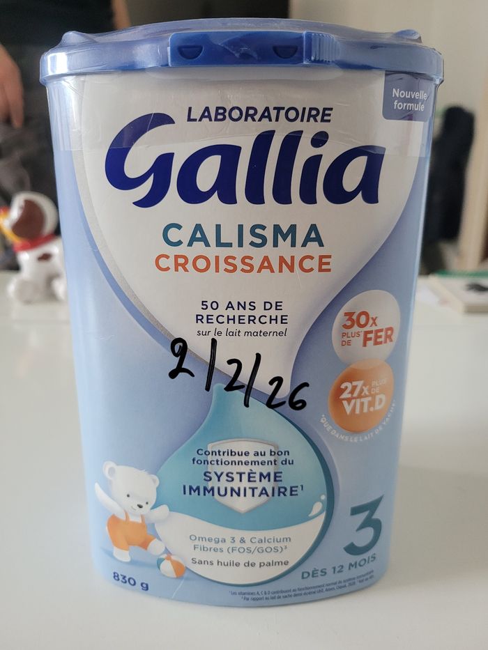 Vend boîte de lait " gallia calisma " 3eme age neuf