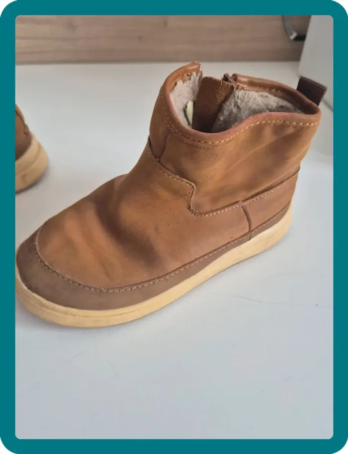 Bottines Enfant Zara - taille 26 - photo numéro 5