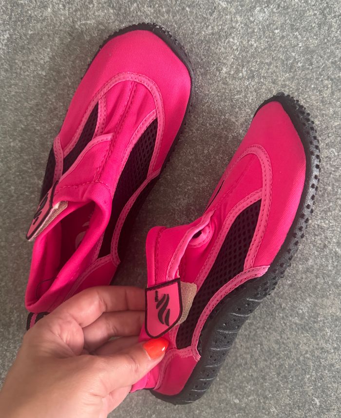 Chaussures pour aller dans l’eau - photo numéro 3