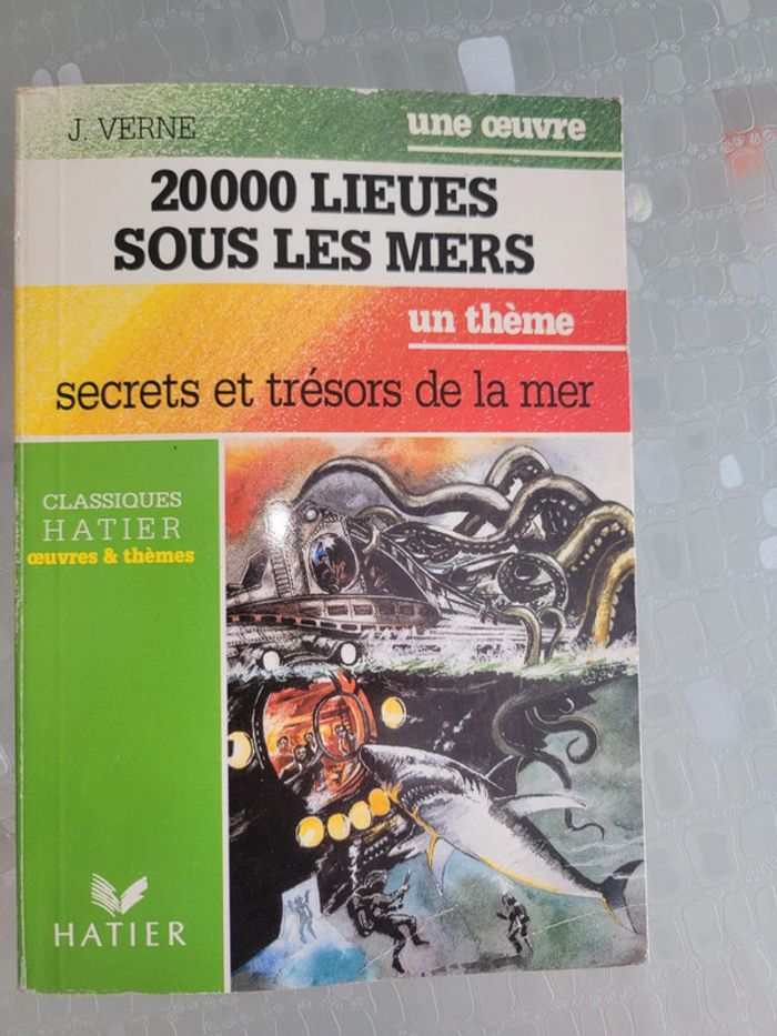 20000 lieu sous les mers