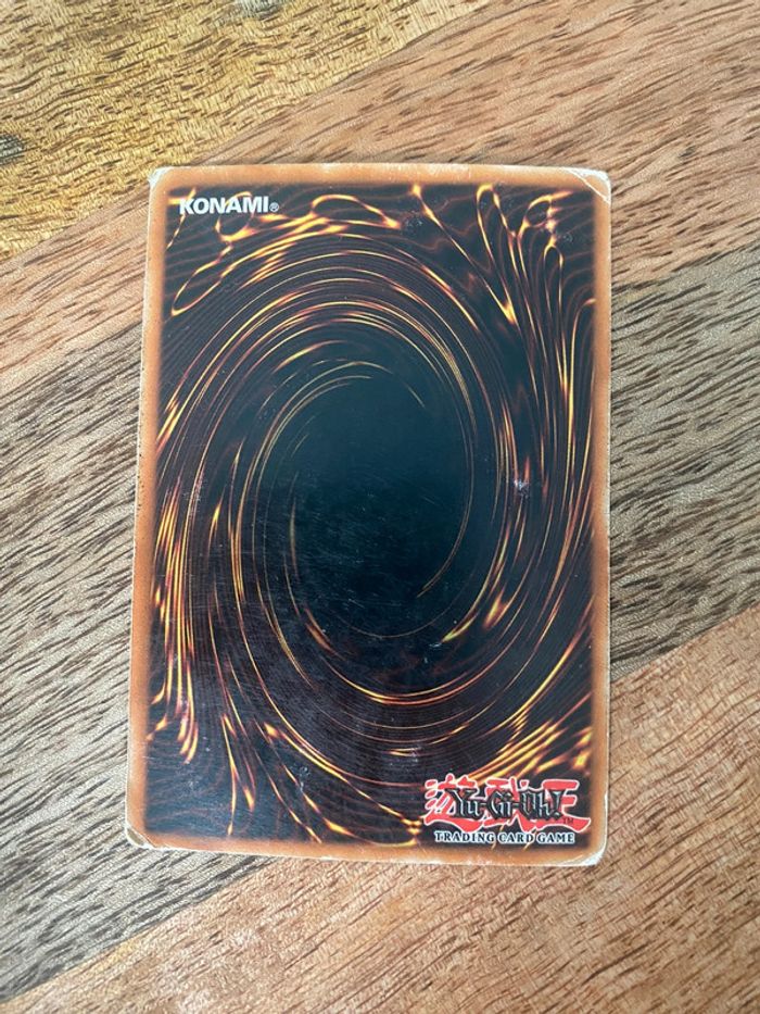 Carte Yu-Gi-Oh! Œuf de monstre LDD-F013 1996 - photo numéro 2