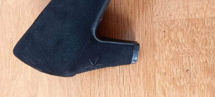 Chaussure cuir velours noir - photo numéro 4