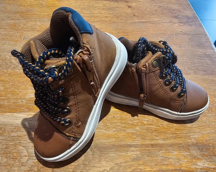 Chaussure montante taille 20 - photo numéro 2