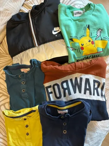 Lot de vêtements