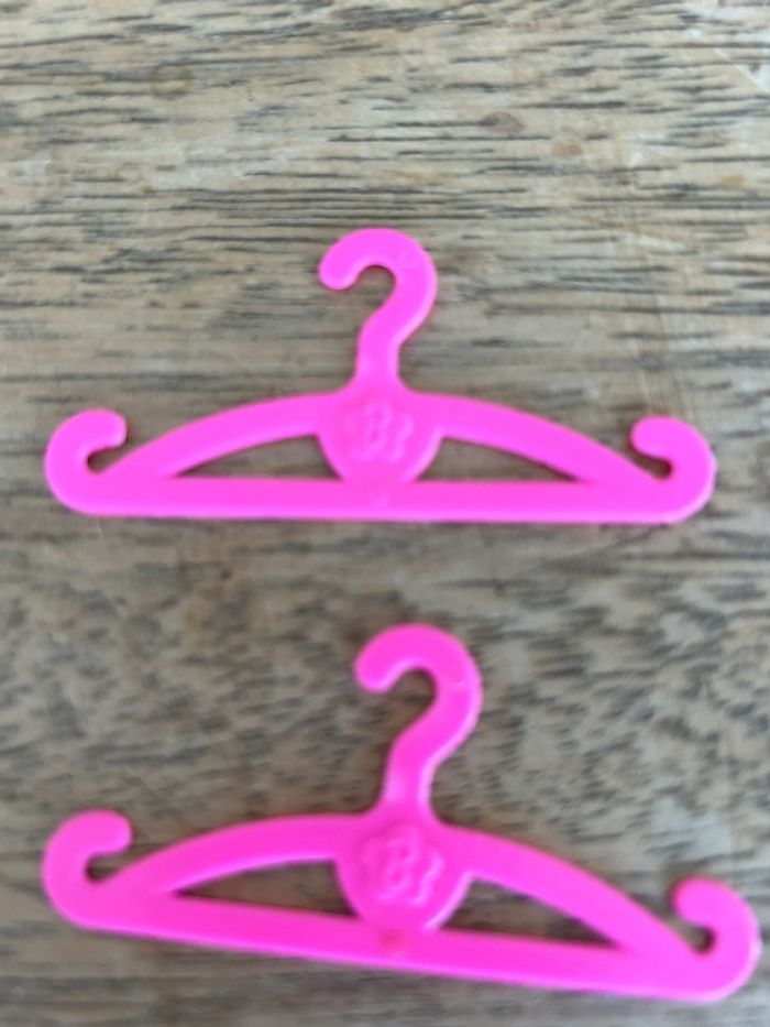 Lot de 9 cintres barbie - photo numéro 2