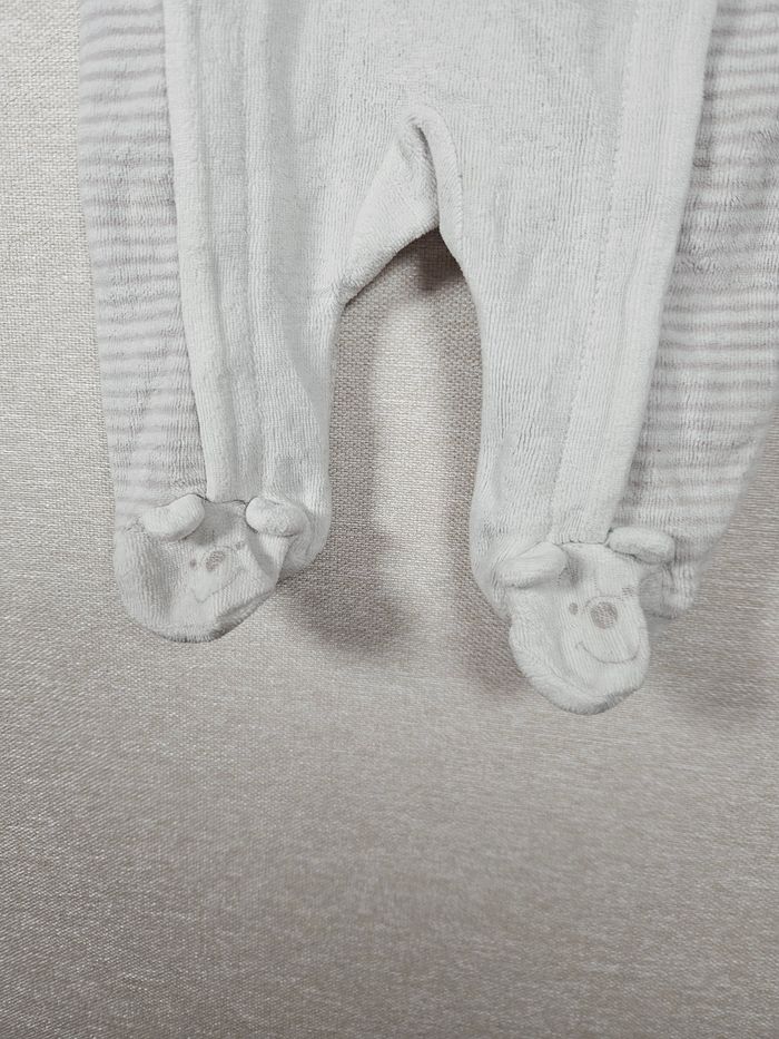 Pyjama velours winnie l’ourson 1 mois 56 cm - photo numéro 2