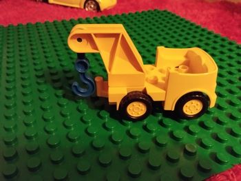 Lego Duplo véhicule voiture dépanneuse