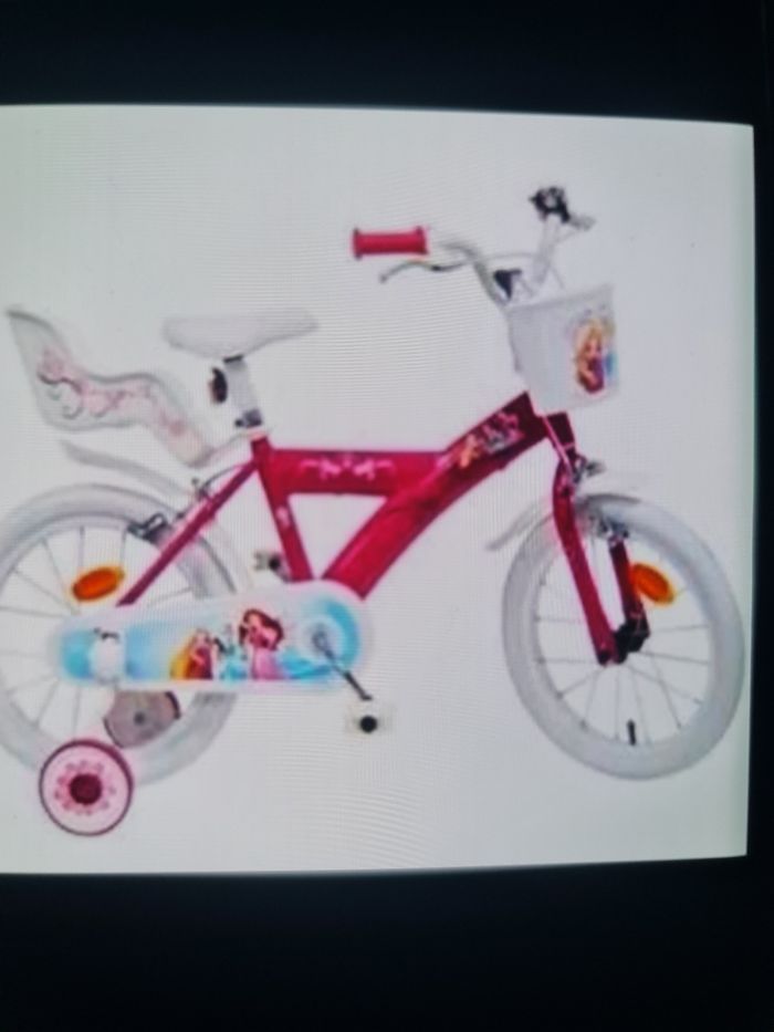 Vélo 16 pouces + casque Neuf