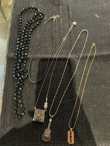 Lot de colliers