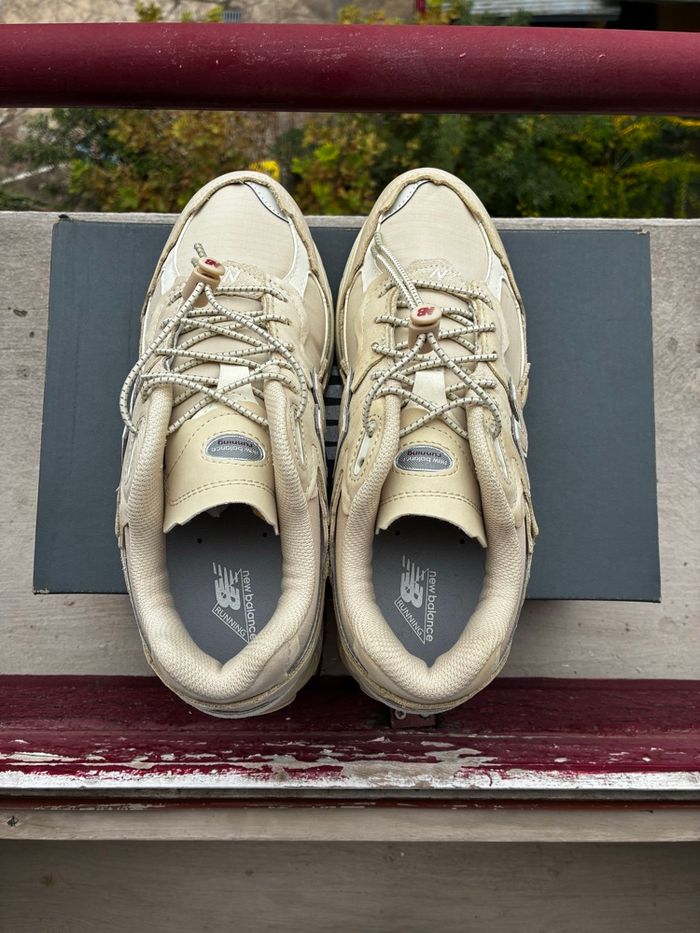 New Balance 2002R Cream  - Taille 40 - Neuves - photo numéro 3