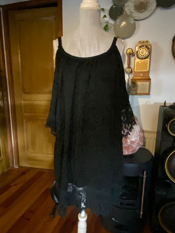 Tunique noire en dentelle – Taille XXL - photo numéro 3