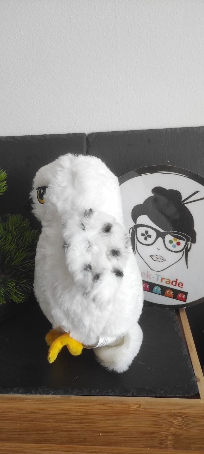 Peluche hedwige Harry Potter wizarding world chouette blanc noir jaune Doudou - photo numéro 2