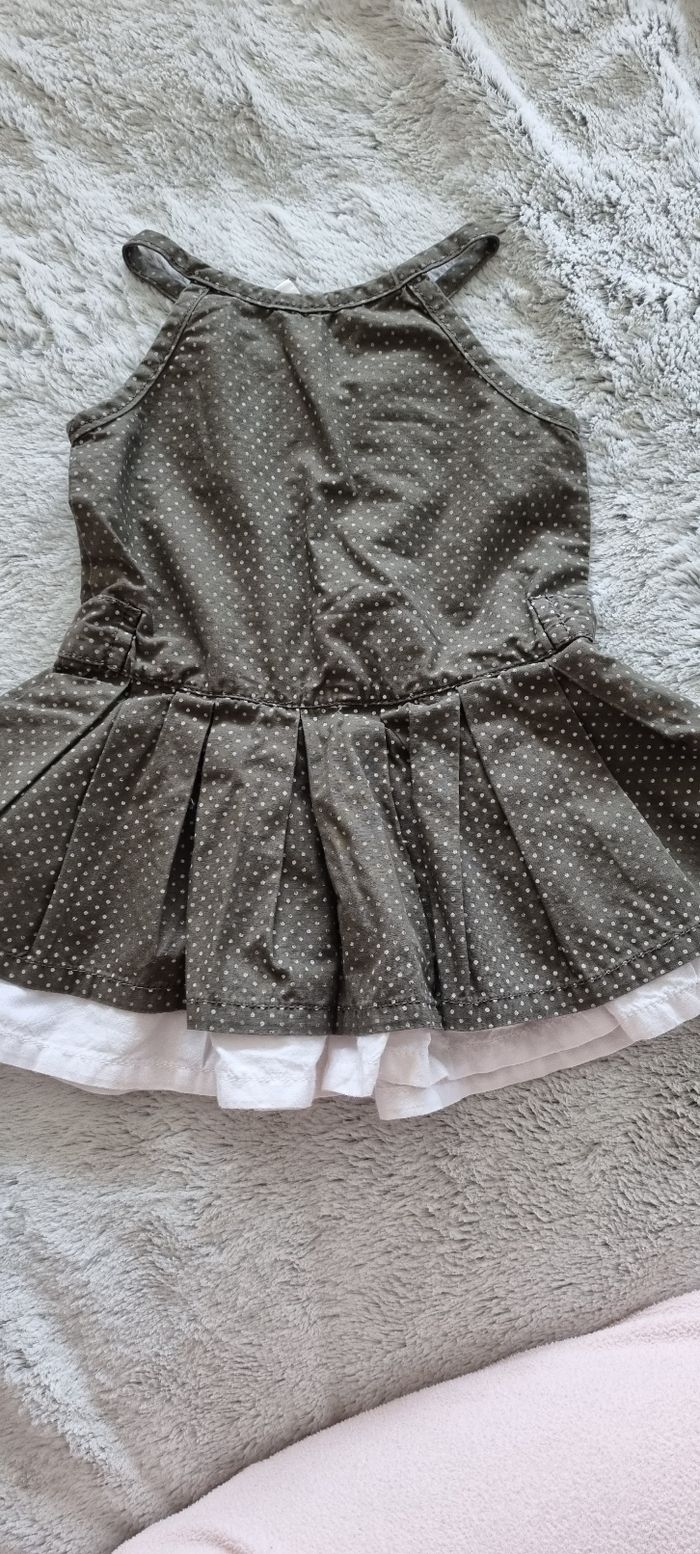 Robe bébé taille 68 - photo numéro 2