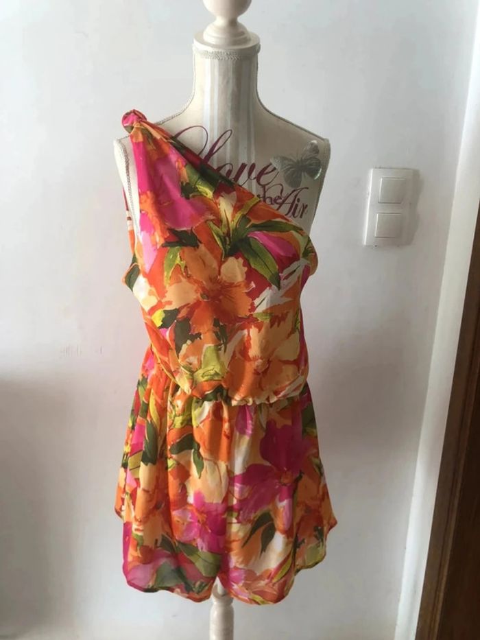 Sublime combi short rose  imprimé florale shein taille 40 très bon état rose