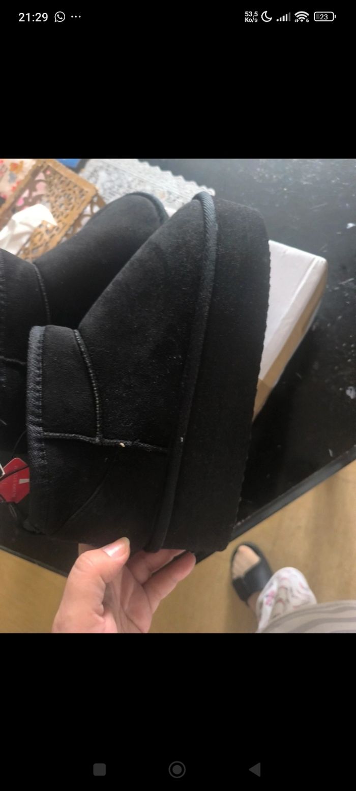 Bottes noires - photo numéro 3