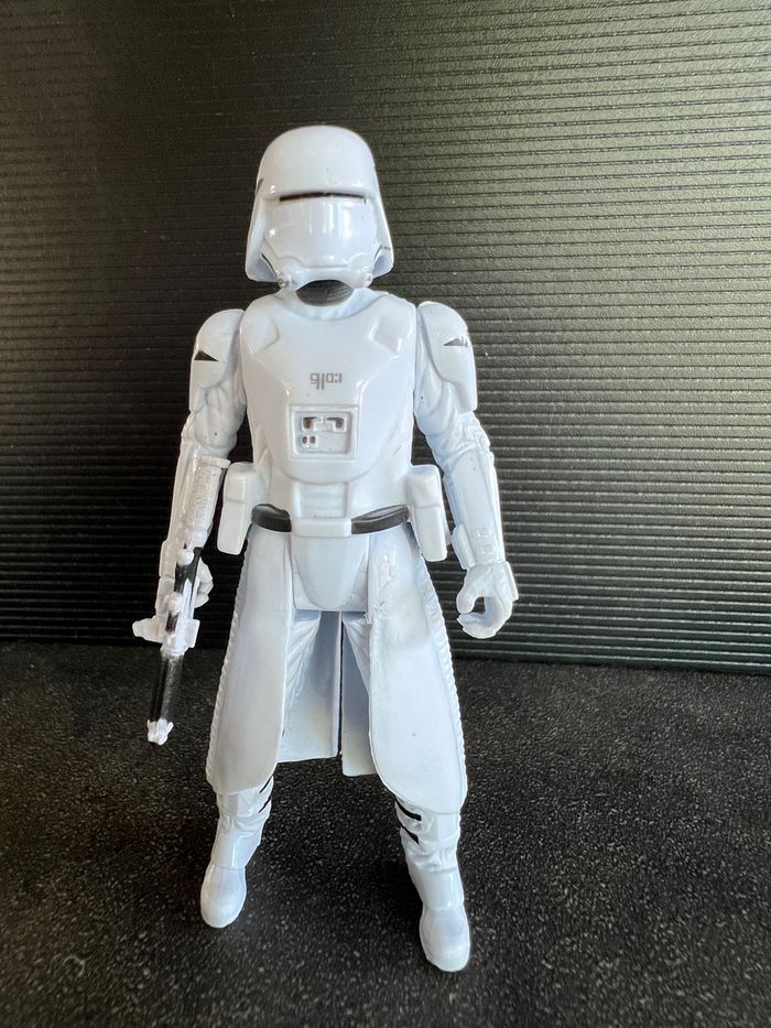 Snowtrooper du Premier Ordre - Figurine Star Wars 10cm - photo numéro 3