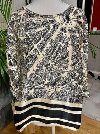 Très joli haut classe éros taille 42