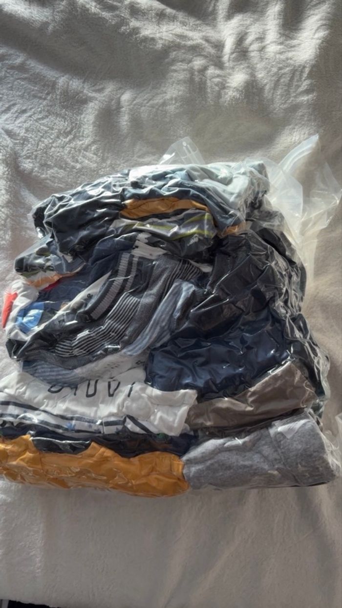 Lot vêtements bébé garçon - photo numéro 2