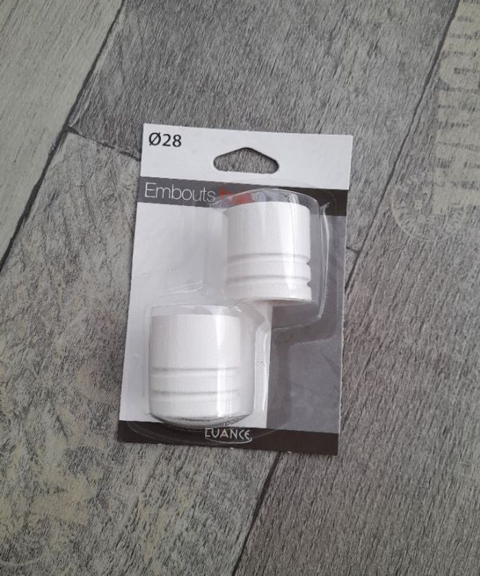 Embouts / bouchons en bois blanc pour tringle