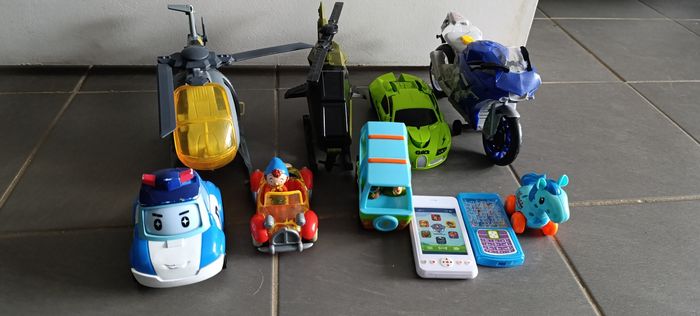 Lot de jouets