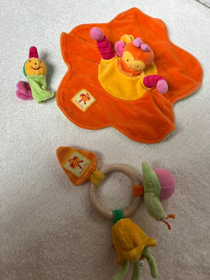 Lot doudou plat et anneau en bois Moulin Roty