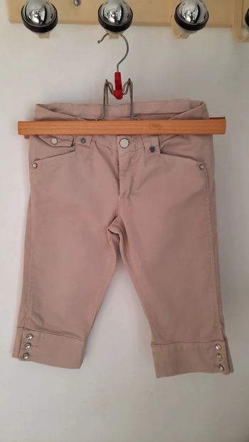 Pantacourt  beige T. 6 ans Zara