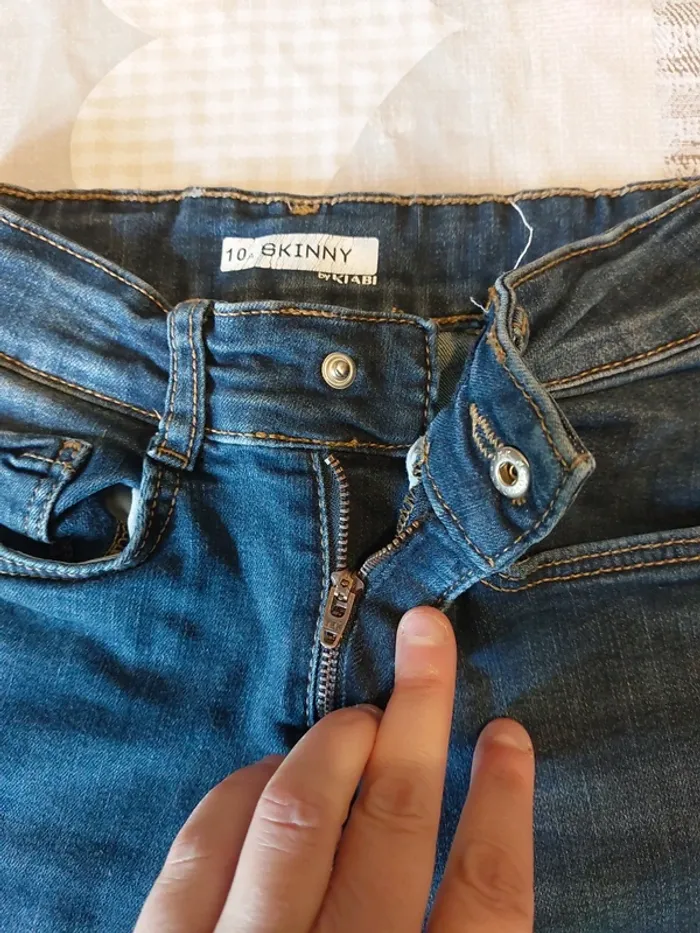 Jean skinny Kiabi 10A neuf - photo numéro 5